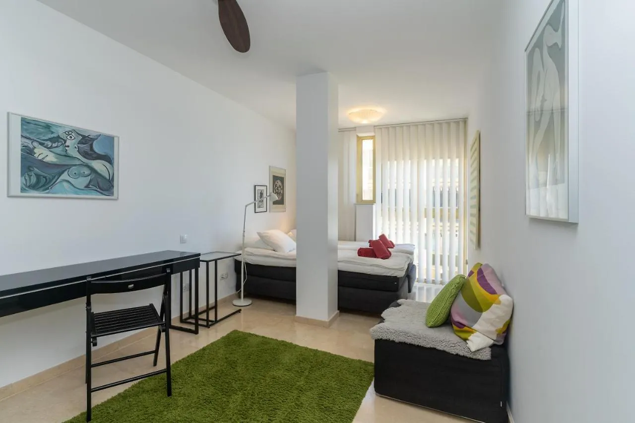 Unique First Line Apartment Марбелья 0*,